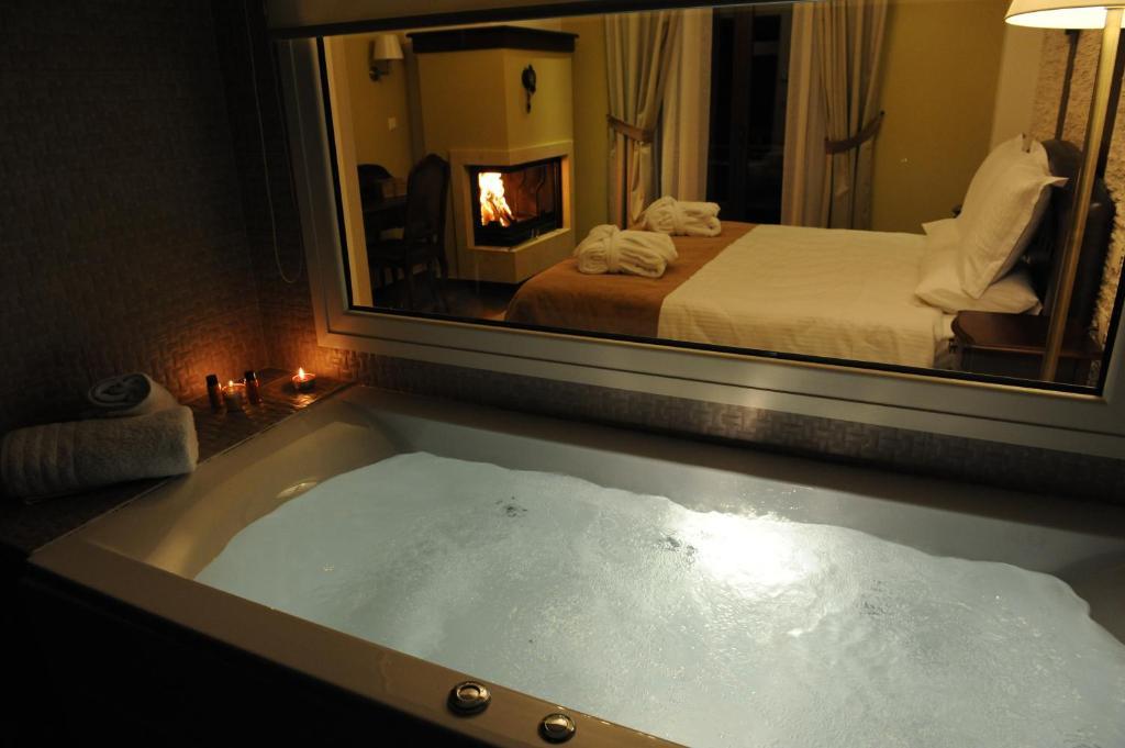 Agapi Luxury Hotel Loutraki  Room photo